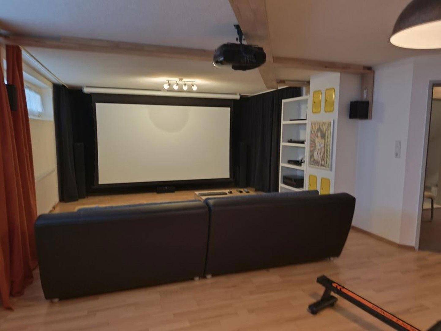 Freizeitraum KG - Kino