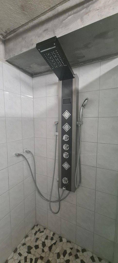 Dusche im Keller