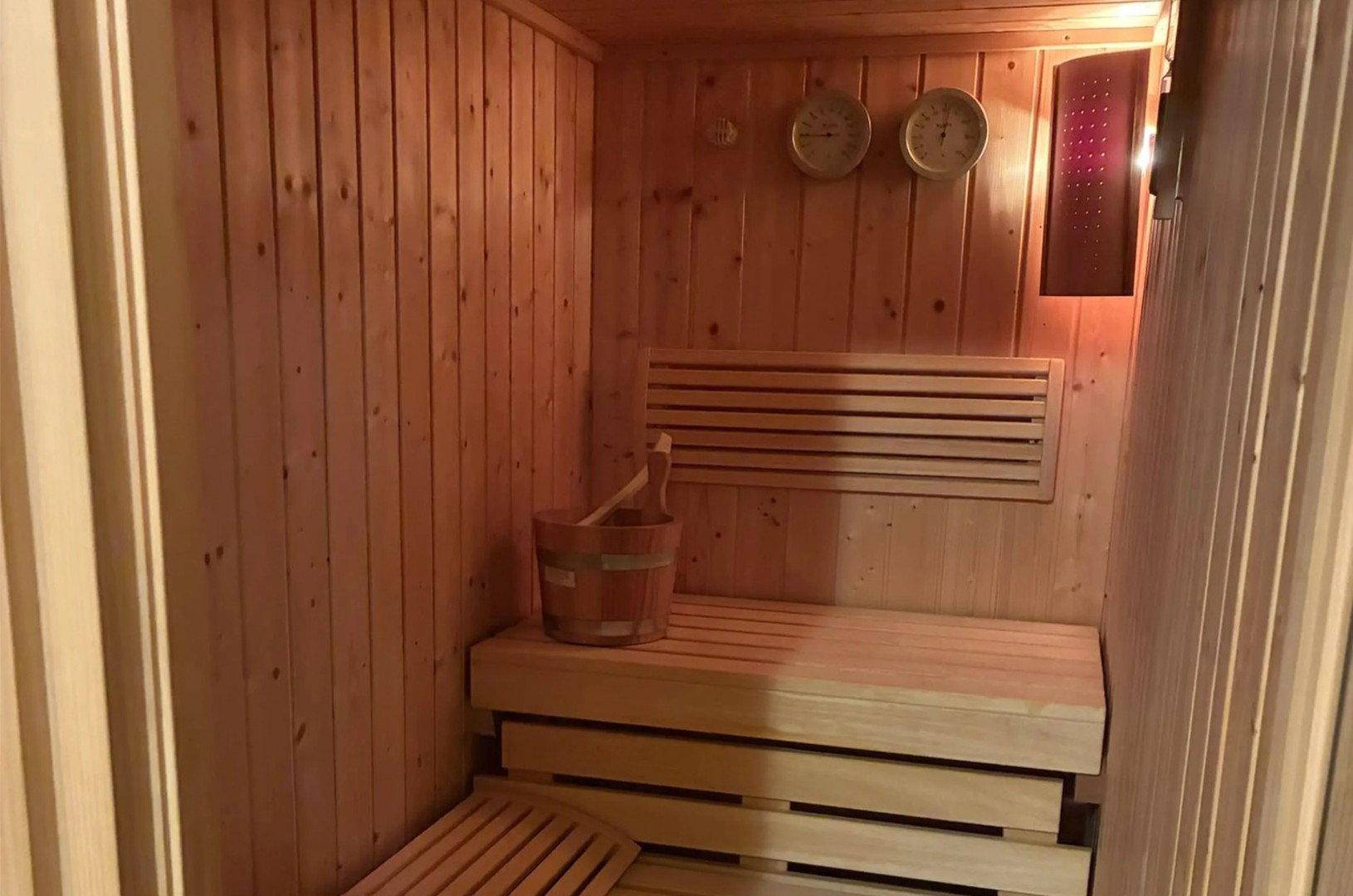 Moderne Sauna (Einbau)