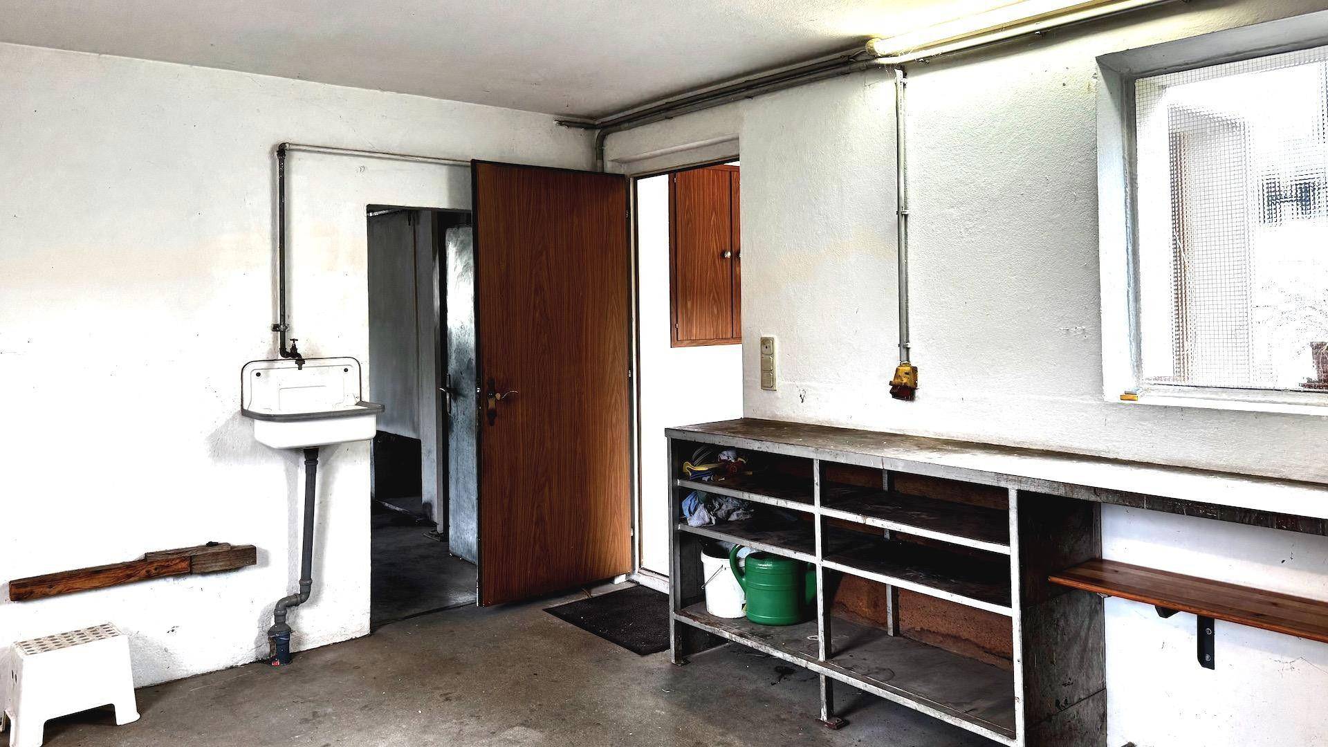 Garage 2