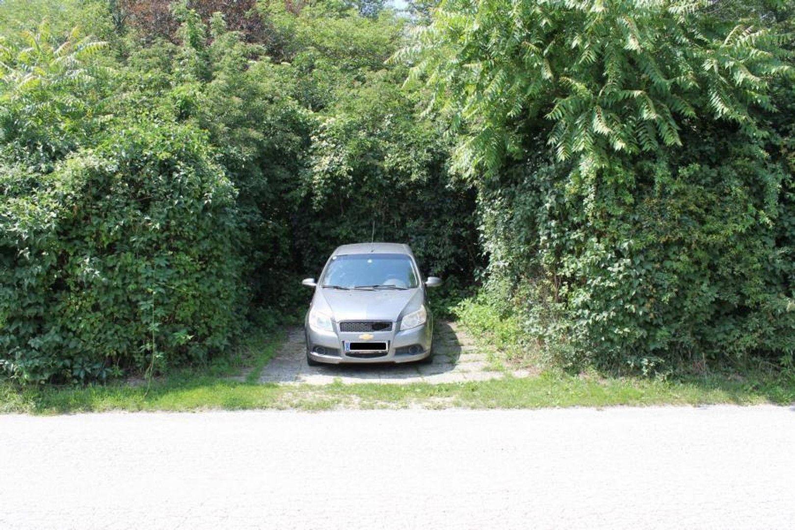 Stellplatz ggü. Eingang