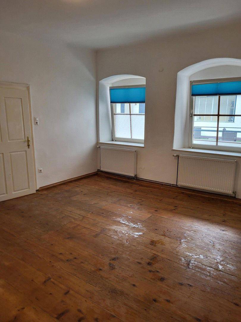 Schlafzimmer, Boden neu eingel