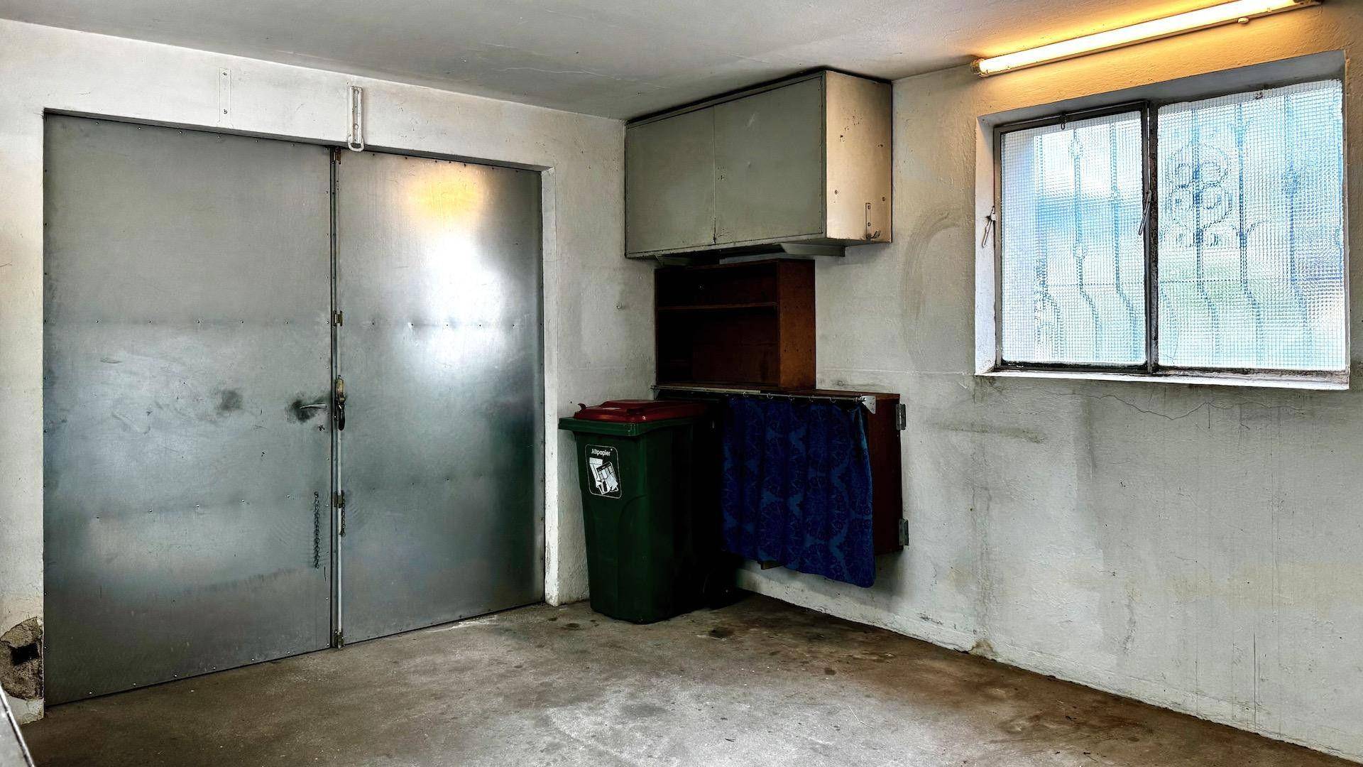 Garage 2