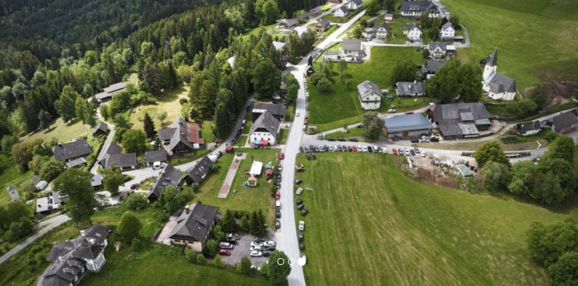 Luftbild 1. Haus links