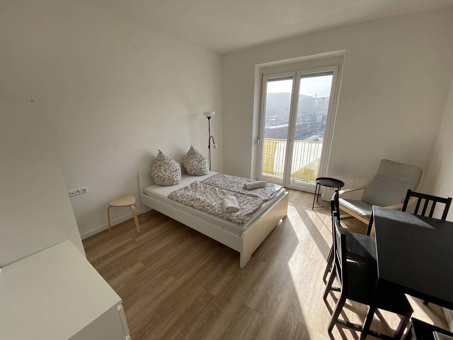 Wohnzimmer/Schlafzimmer 1