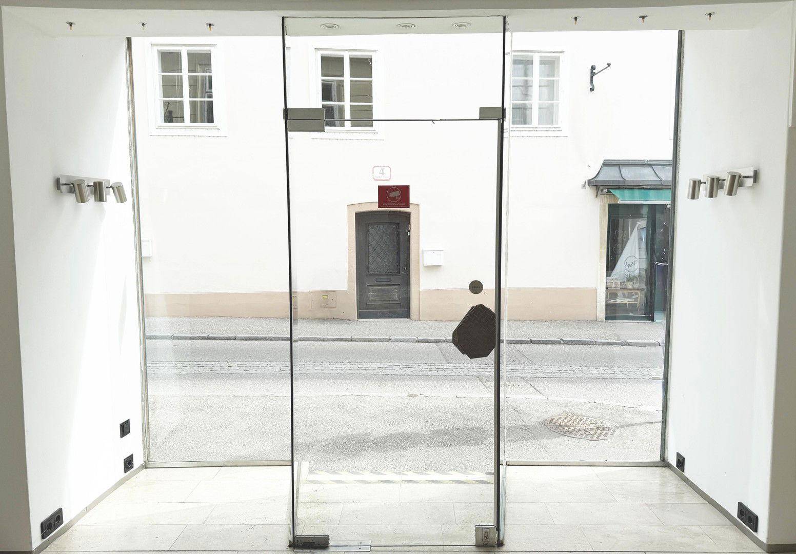 Glasfront innen