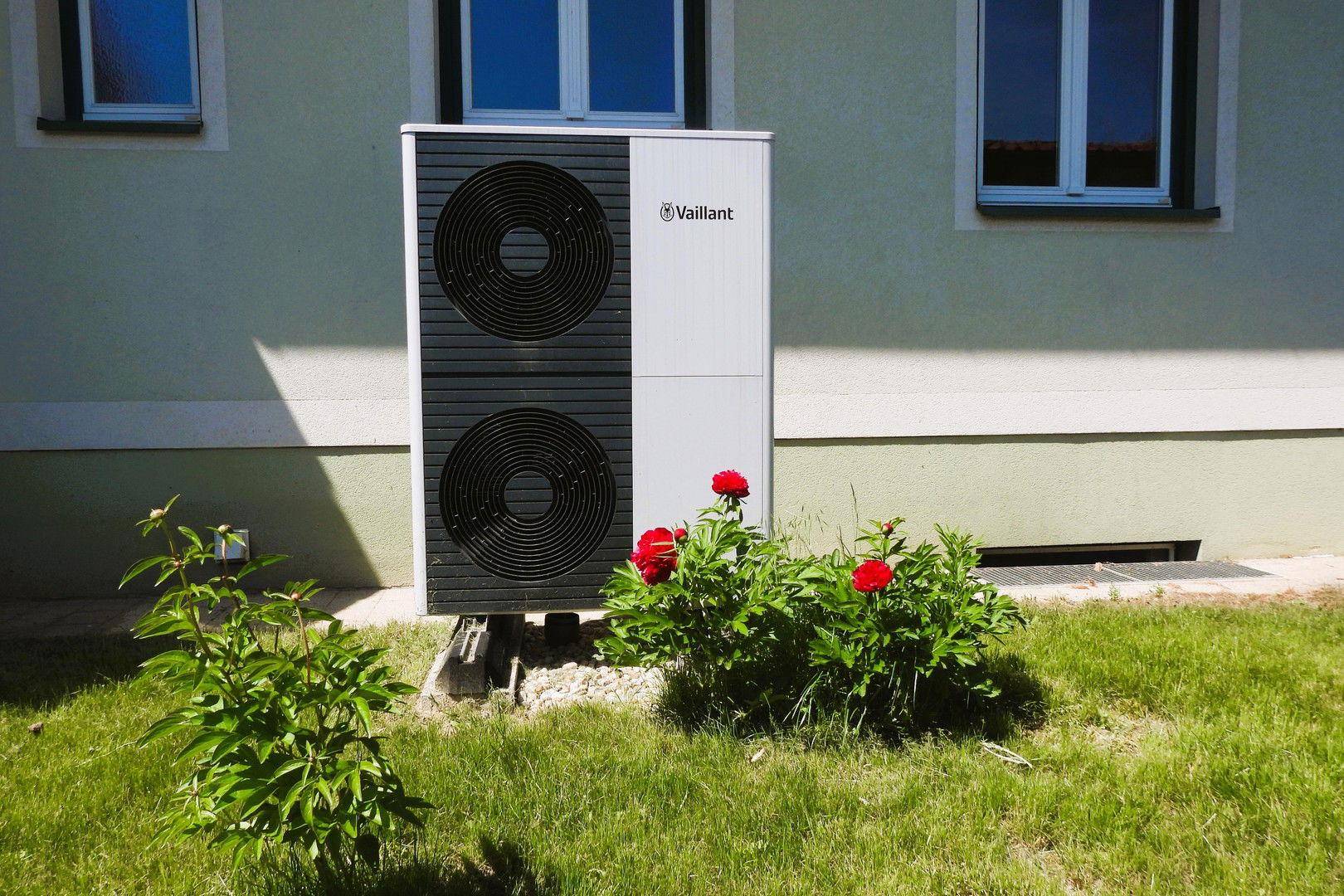 Wärmepumpe-Gartenteil