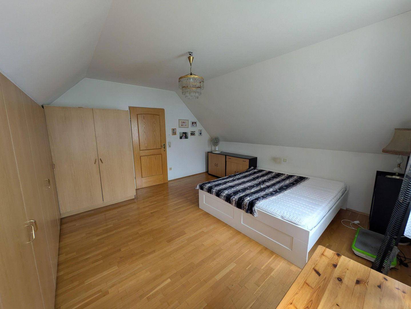OG Schlafzimmer 2