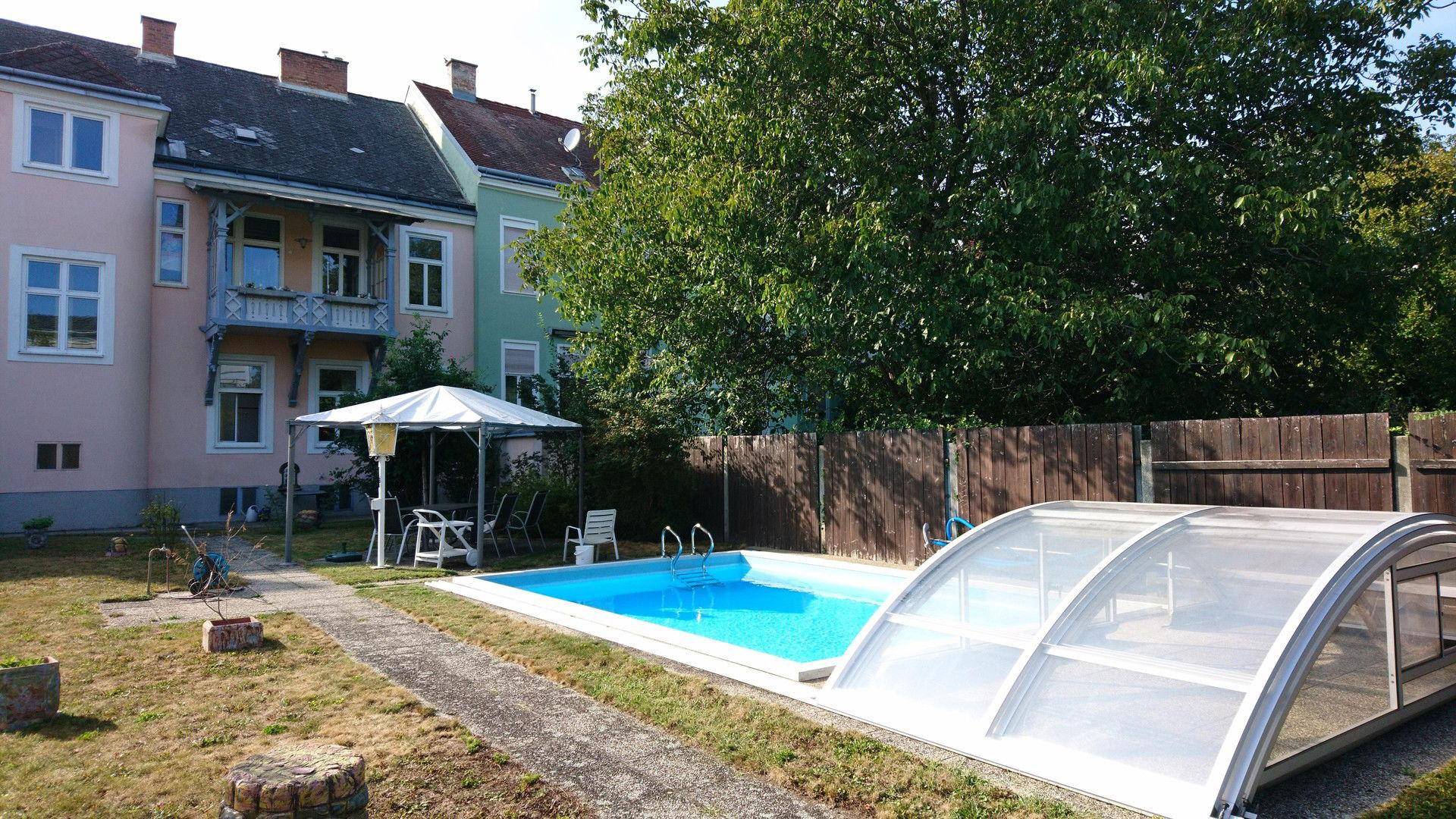Pool und Garten