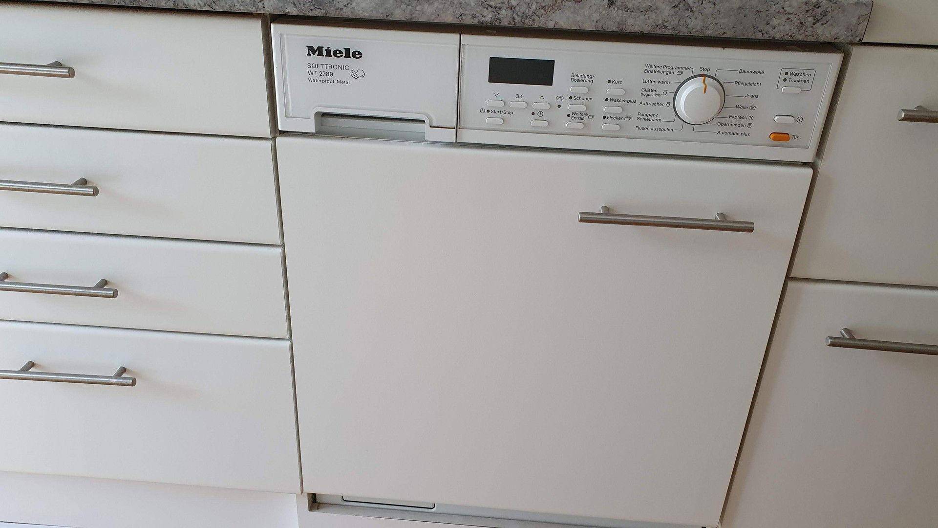Waschmaschine mit Trockner