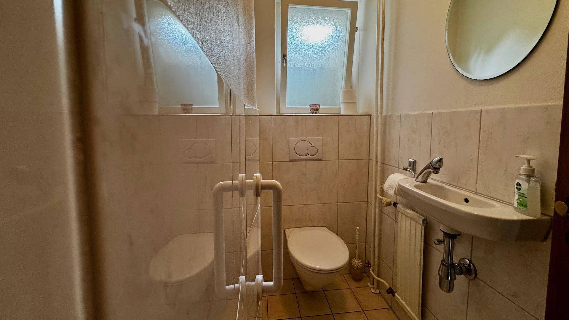 Toilette Erdgeschoss