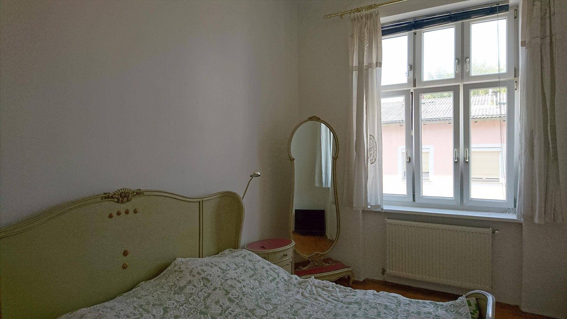 Wohnung 1. Stock Schlafzimmer