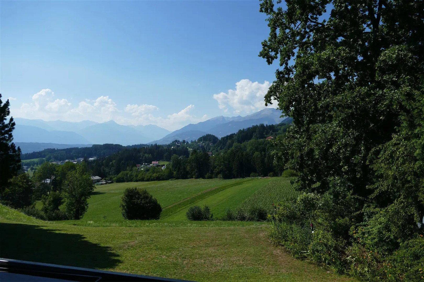 Westblick aus dem Garten