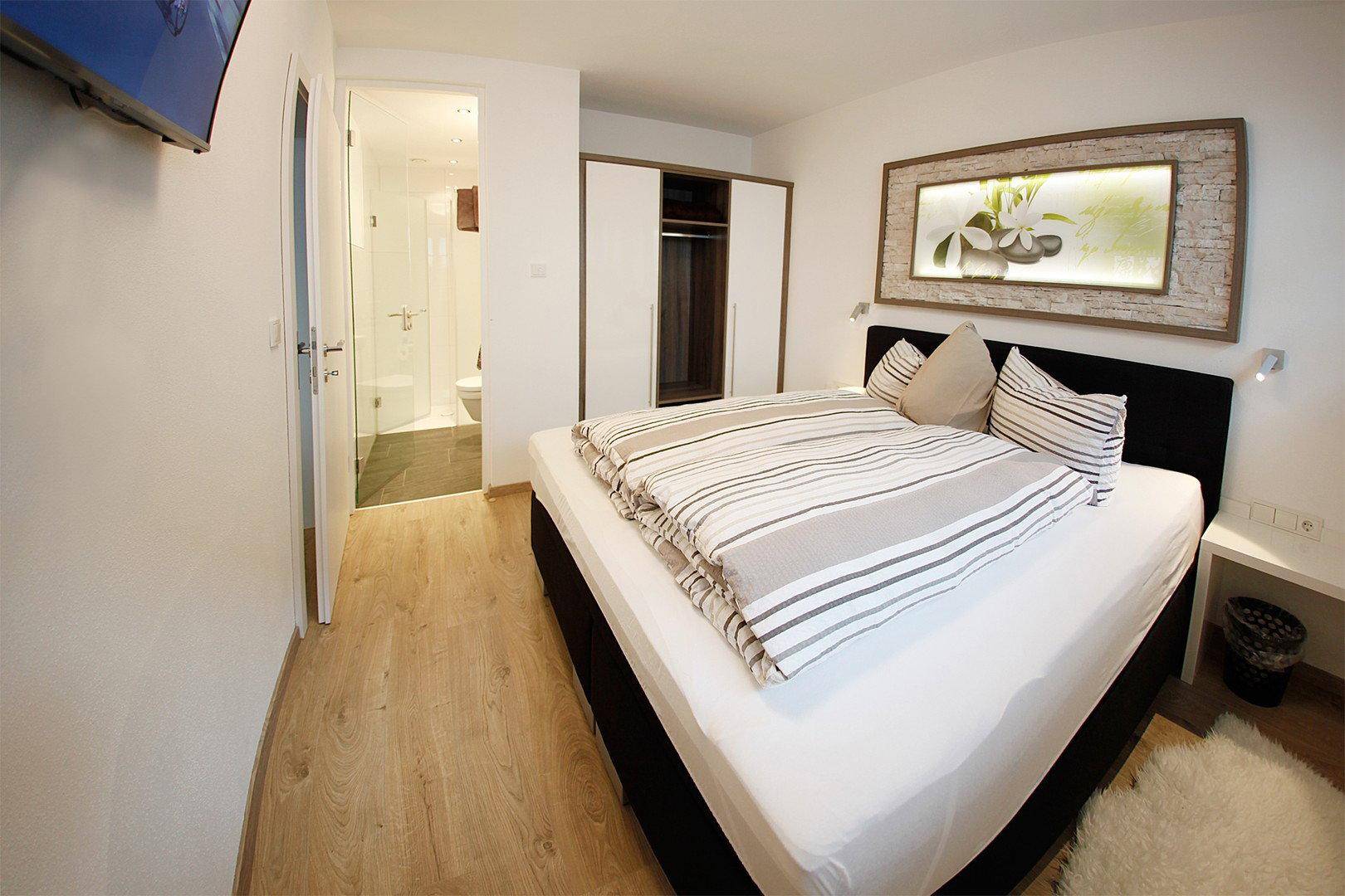 Schlafzimmer 2 mit Bad