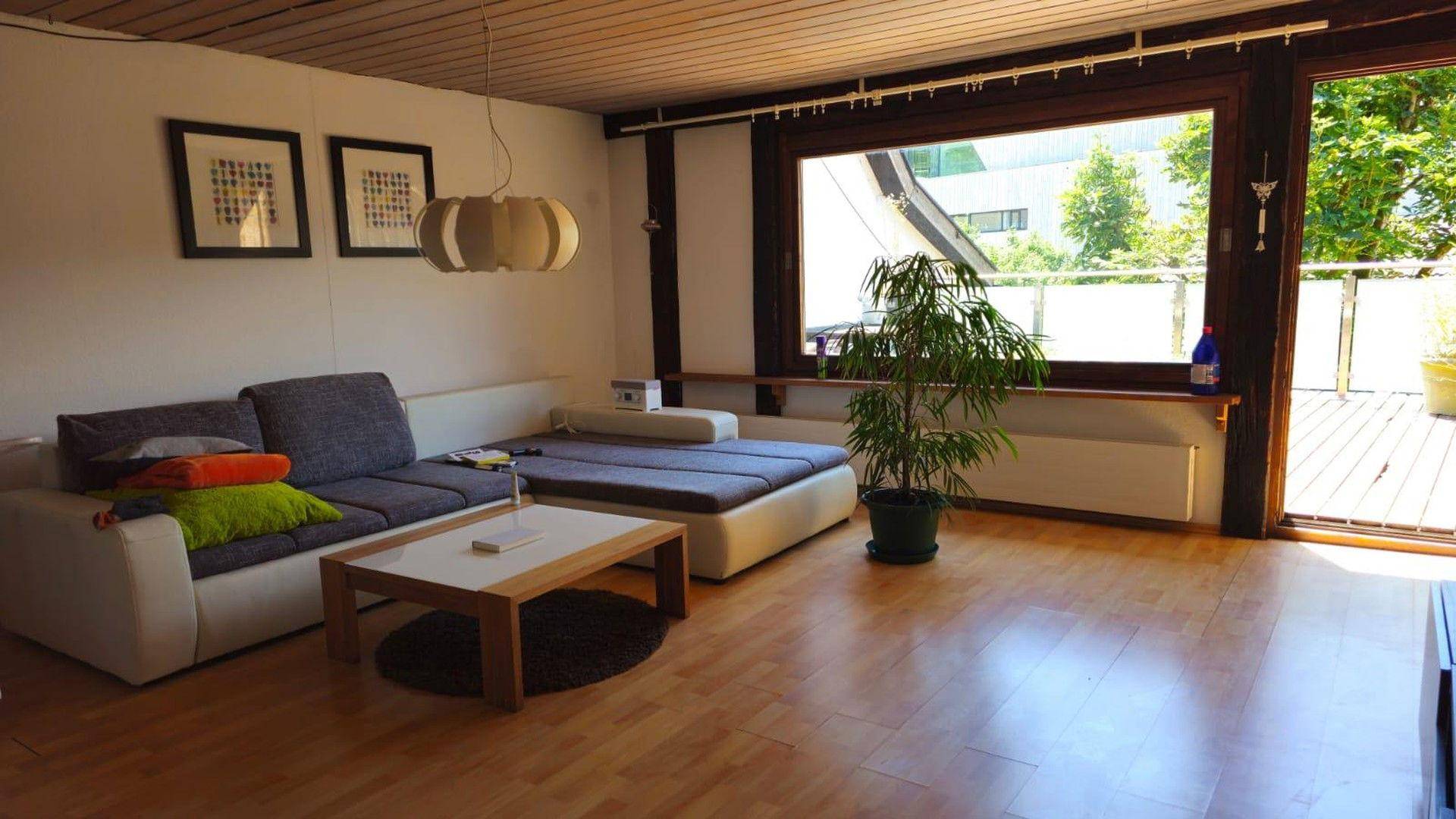 Relaxzimmer mit Zugang Terasse