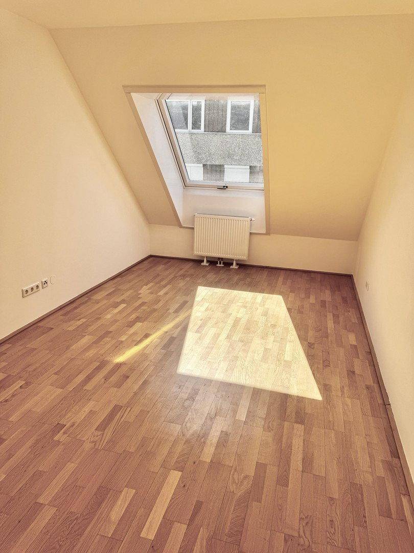 Moderne Dachgeschosswohnung in Top-Lage – 1060 Wien / Mariahilf - Ansicht 2