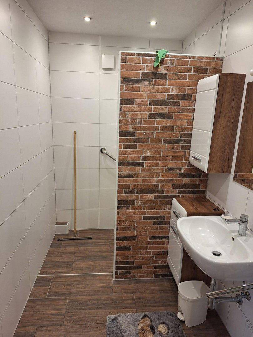 Badezimmer neuwertig