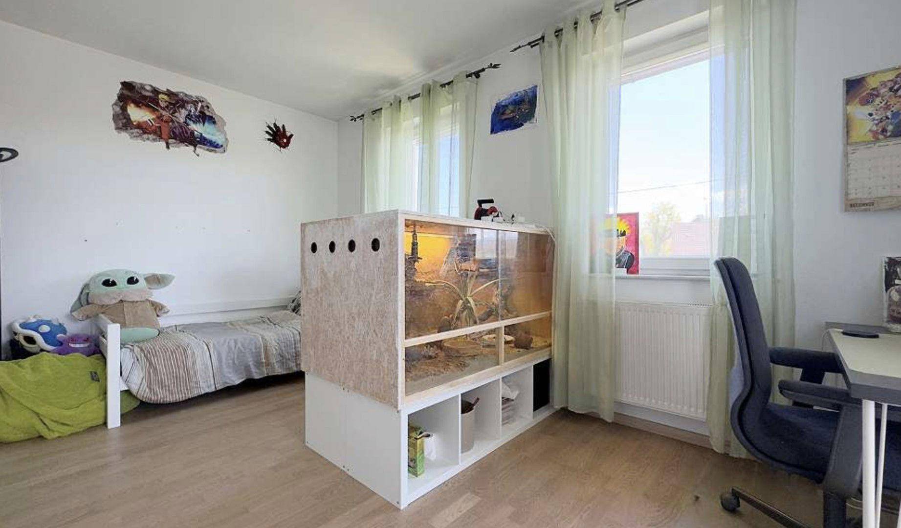 Zimmer 2 mit Balkon, OG, Süd