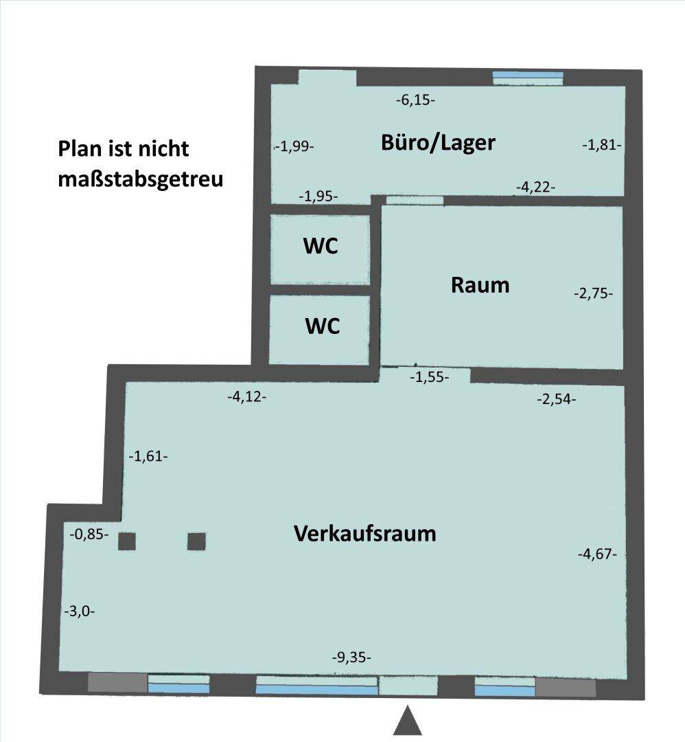 Grundrissplan zeigt Verkaufsraum, Büro/Lager und zwei WCs mit Maßangaben.
