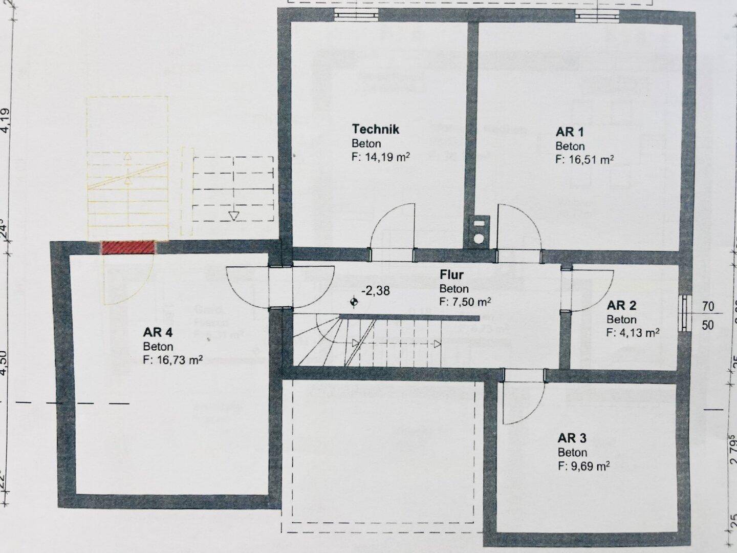 Grundriss des Untergeschosses mit Technikraum und Abstellräumen.