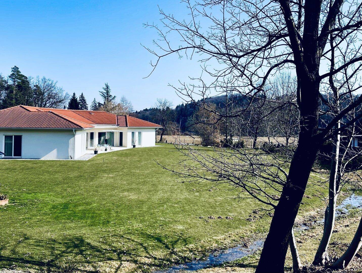 Traumvilla - Exklusiver Bungalow in Graz Umgebung - Premium Liegenschaft in absoluter Ruhelage - Widok 2