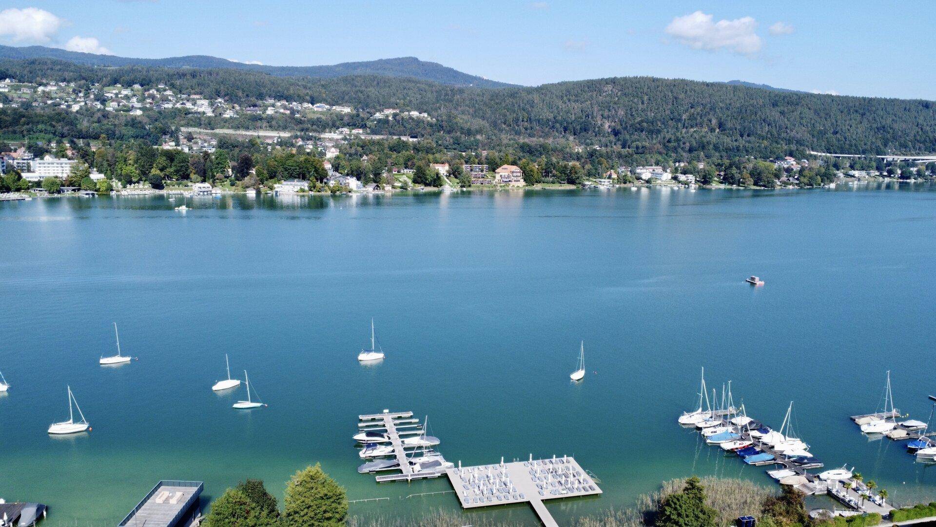 Luftaufnahme Wörthersee und Badesteg