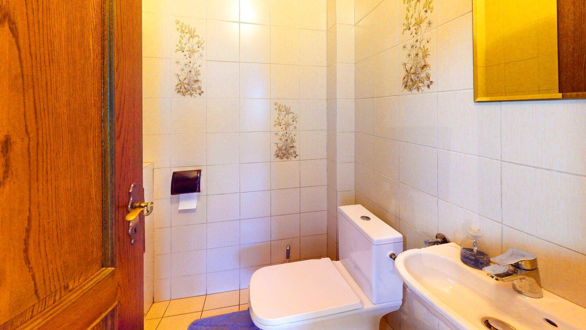 WC Wohnung KG