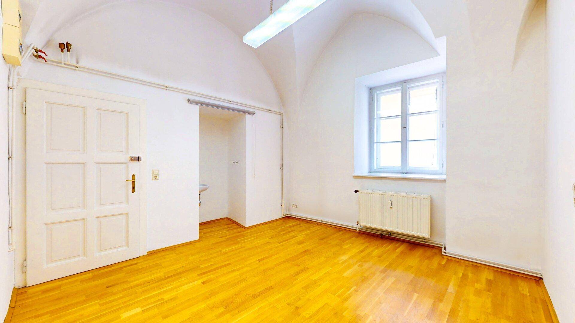 Büro 1