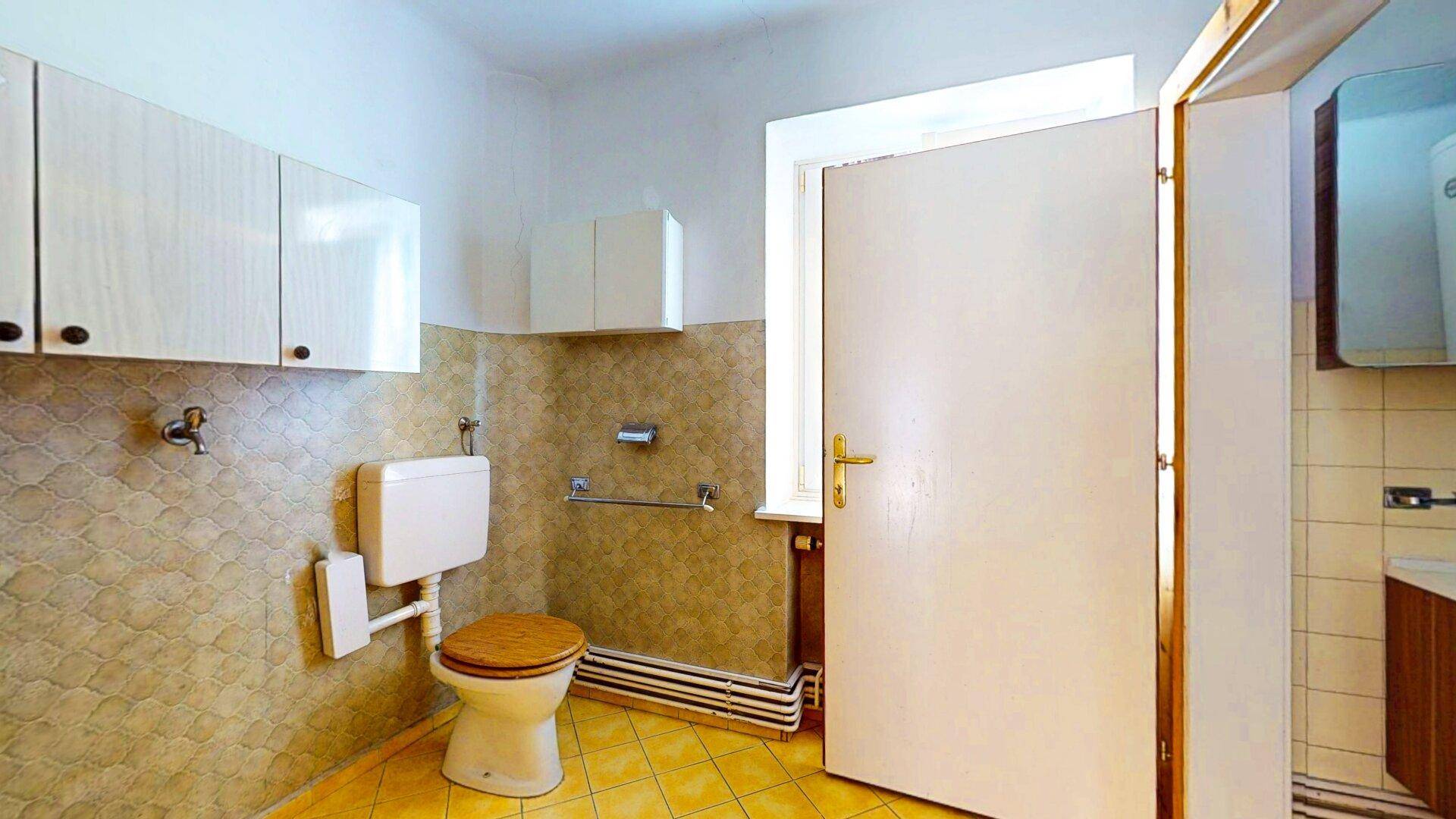 WC/Badezimmer Wohnung OG/DG