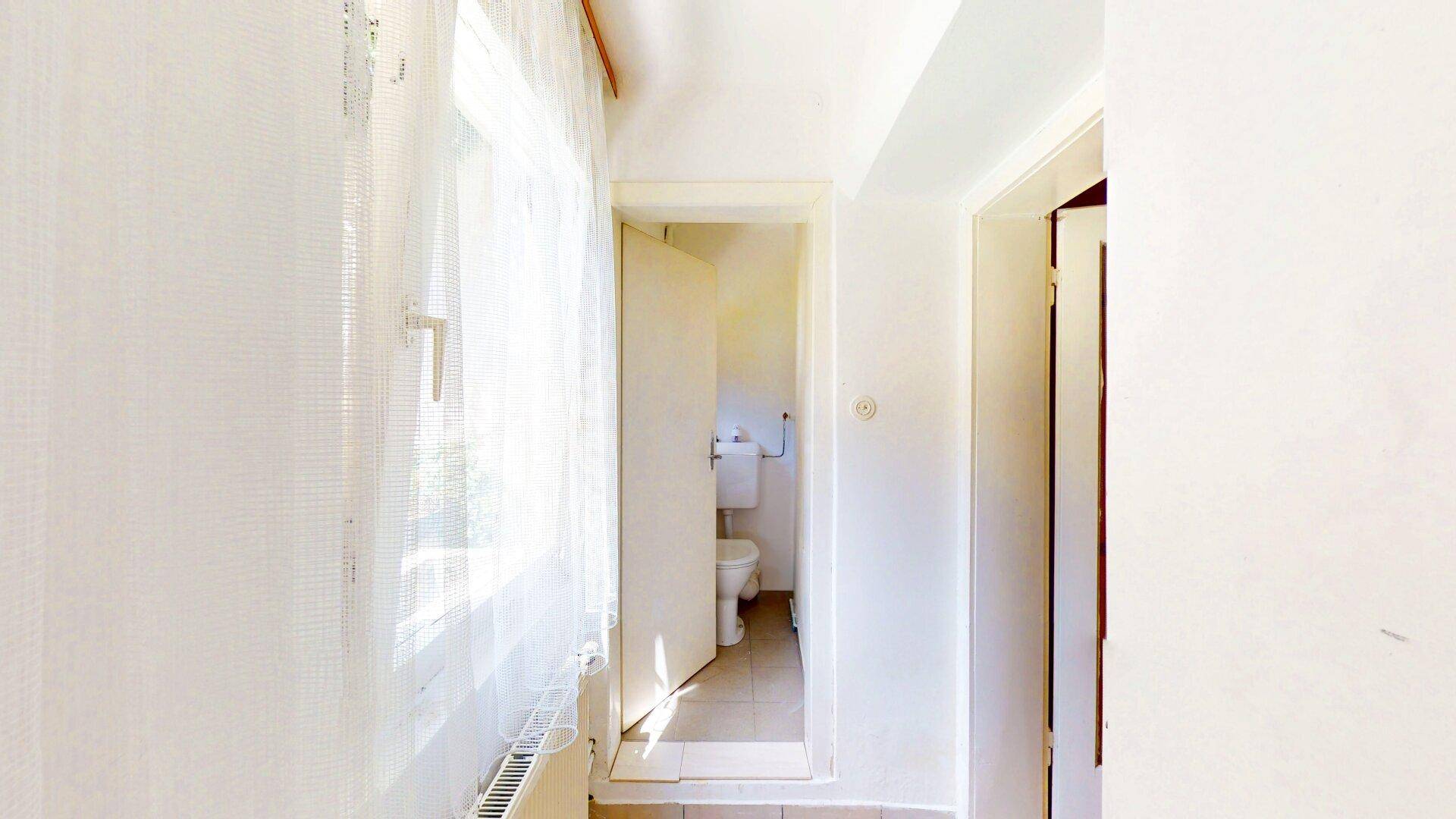 Flur/WC Wohnung EG links