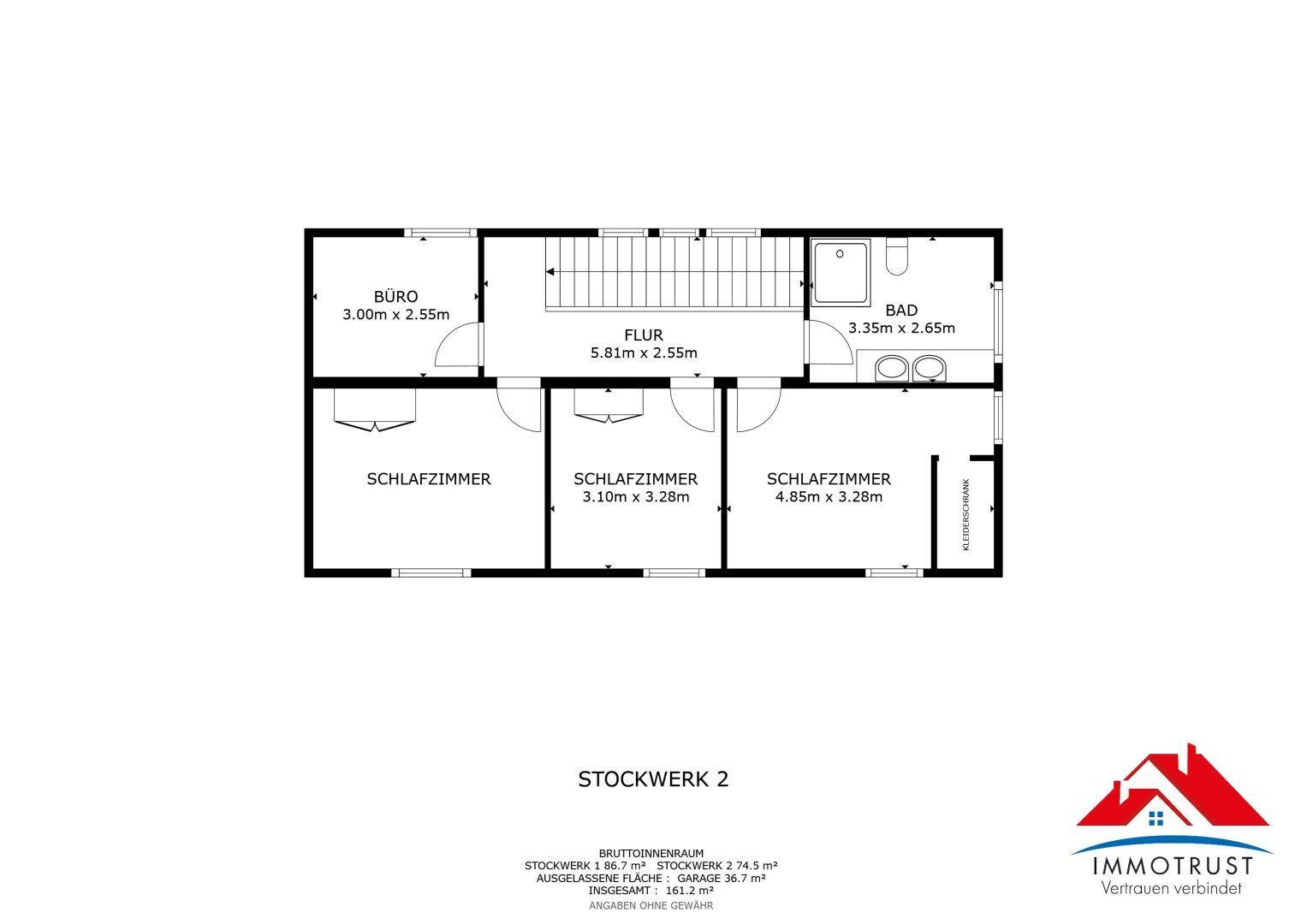 Grundriss des zweiten Stockwerks mit Schlafzimmern, Büro und Badezimmer.