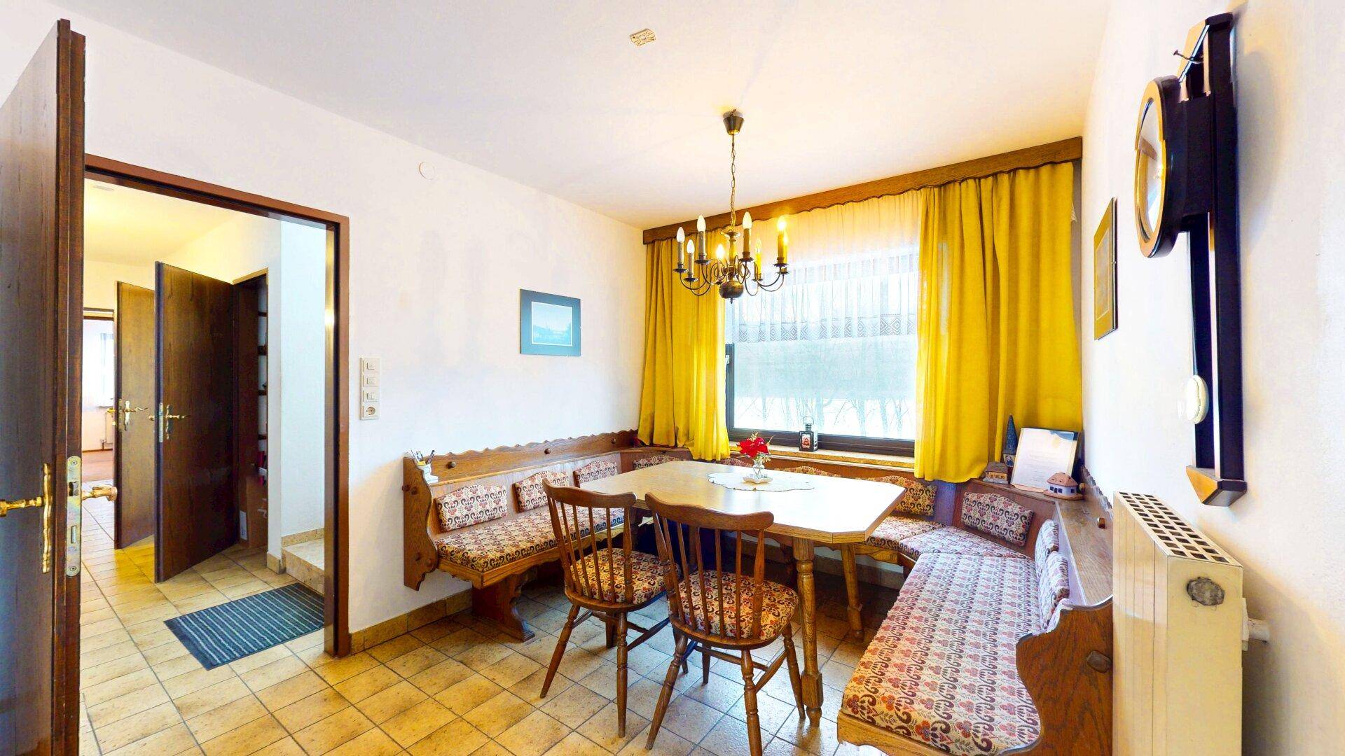 Großzügiges Wohnhaus im Rosental mit viel Fläche, flexibler Raumstruktur und attraktivem Preis-Leistungs-Verhältnis. - Ansicht 3