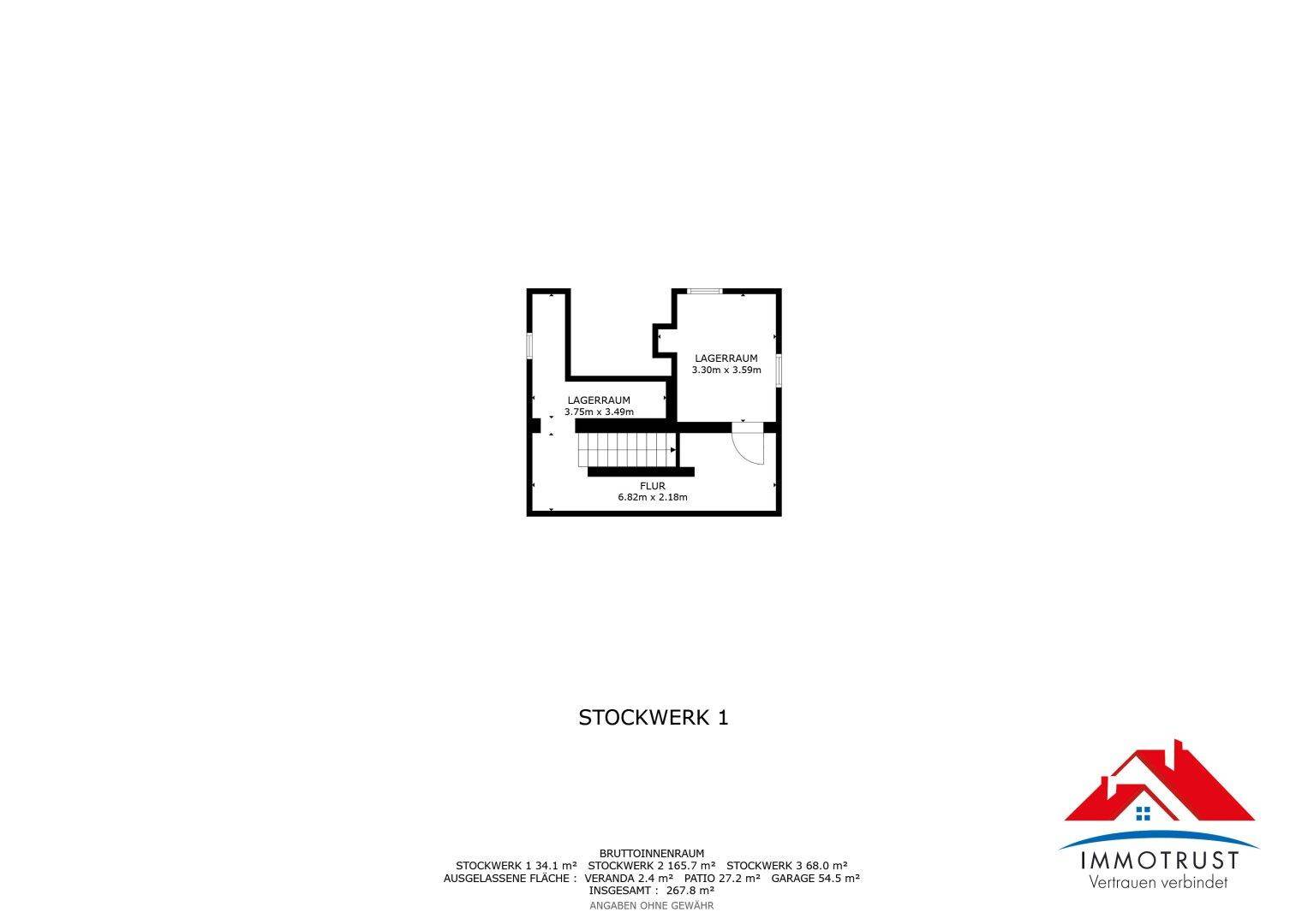Grundriss des ersten Stockwerks mit Lagerraum und Flur, inklusive Maßangaben.