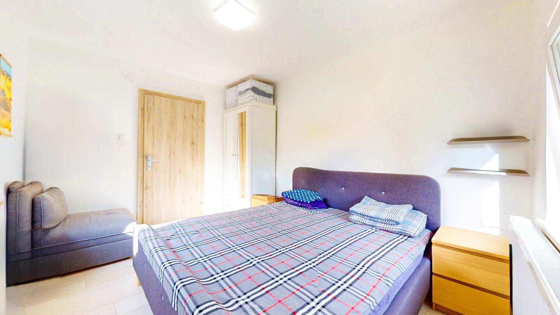 Modern saniertes Einfamilienhaus auf 1.347 m² Grundstück, Garage, Nebengebäude, Viel Platz in Klagenfurt! - Ansicht 5