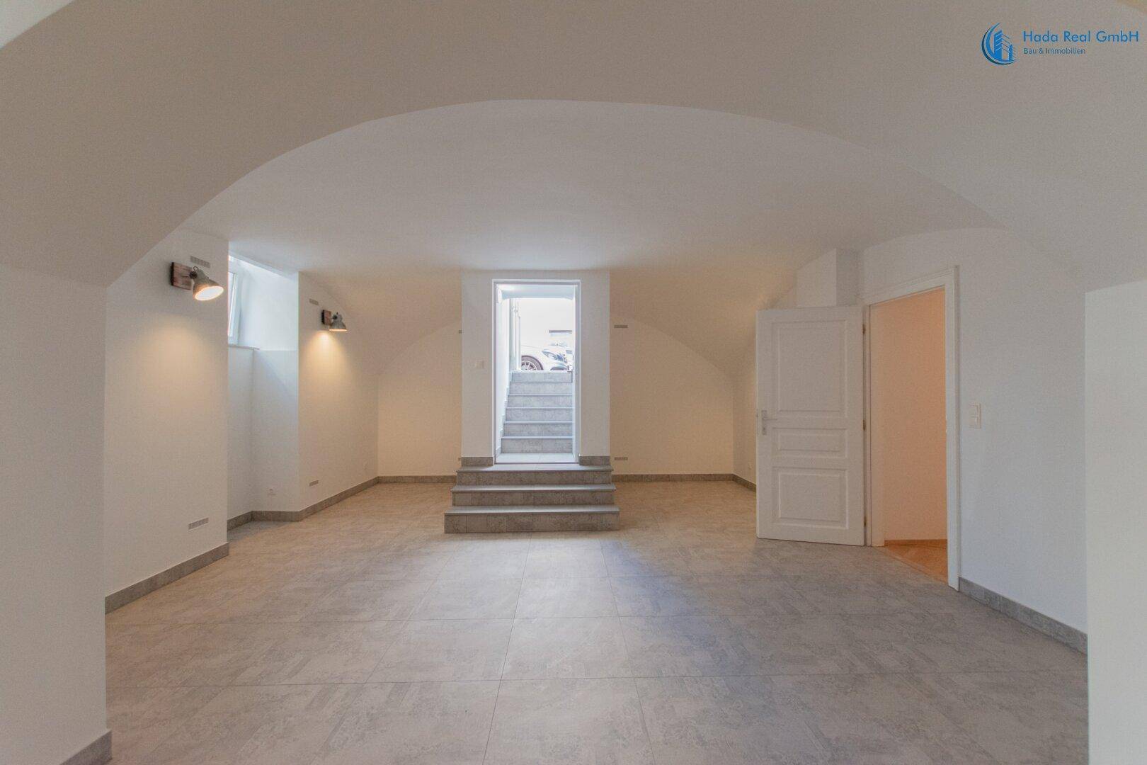Souterrain-Studio mit Straßenzugang - Mehr