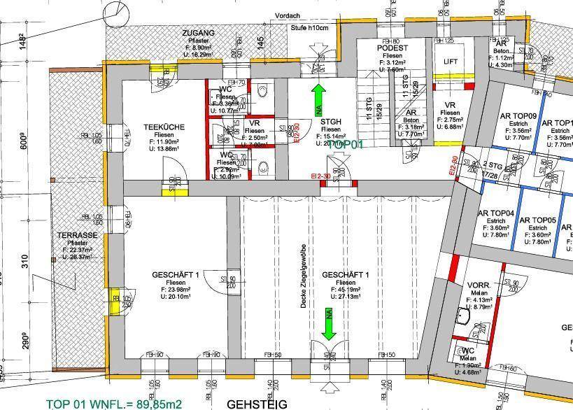 Detaillierter Grundriss mit Geschäftsflächen, Teeküche, WCs und einer Terrasse.