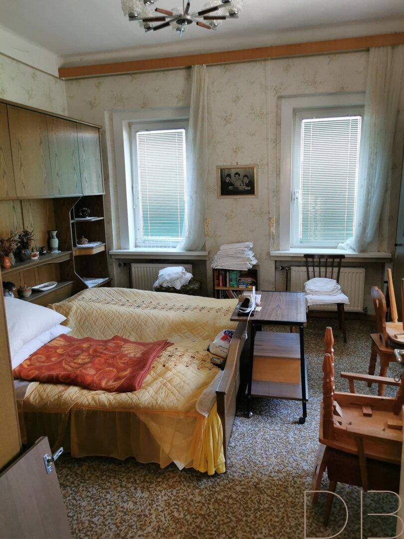 Zimmer (Haus wird noch ausgeräumt!)