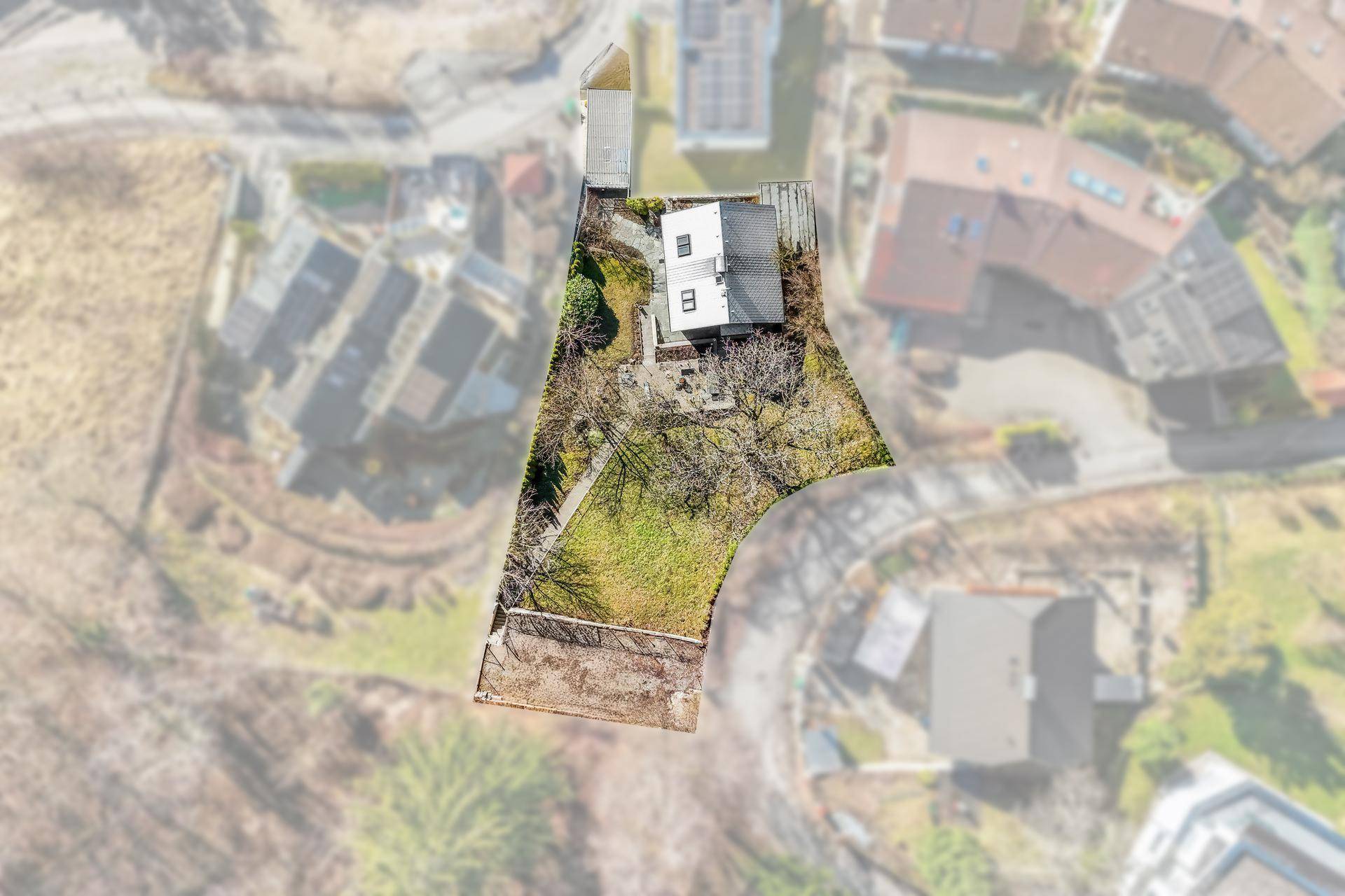 936 M² GRUNDSTÜCK MIT BESTANDSHAUS UND ARCHITEKTENPLANUNG FÜR NEUES WOHNKONZEPT IN SALZBURG GNIGL