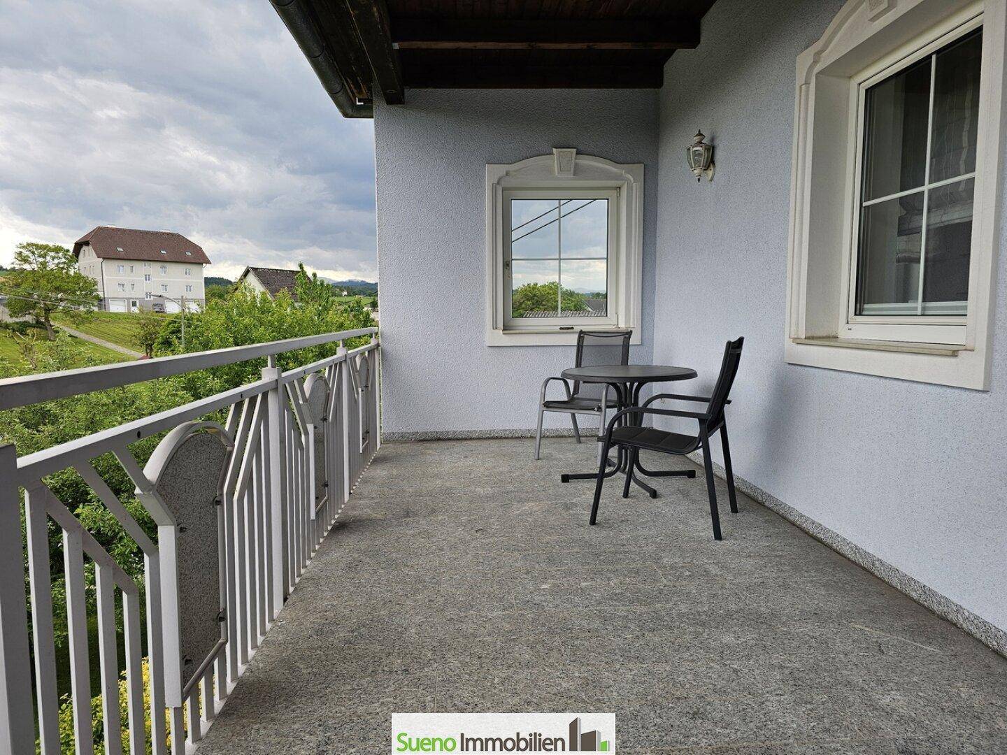 Balkon OG - Ausgang vom WZ