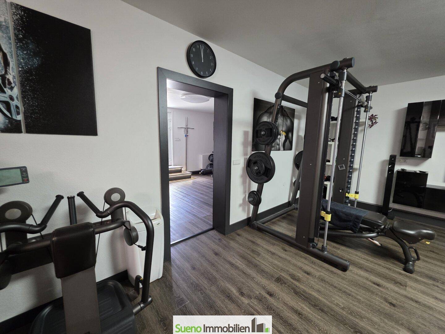 Sport-Studio mit modernsten Geräten