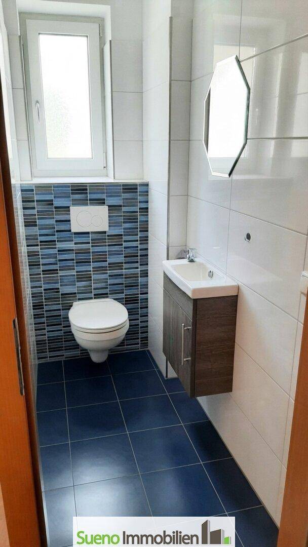 WC extra