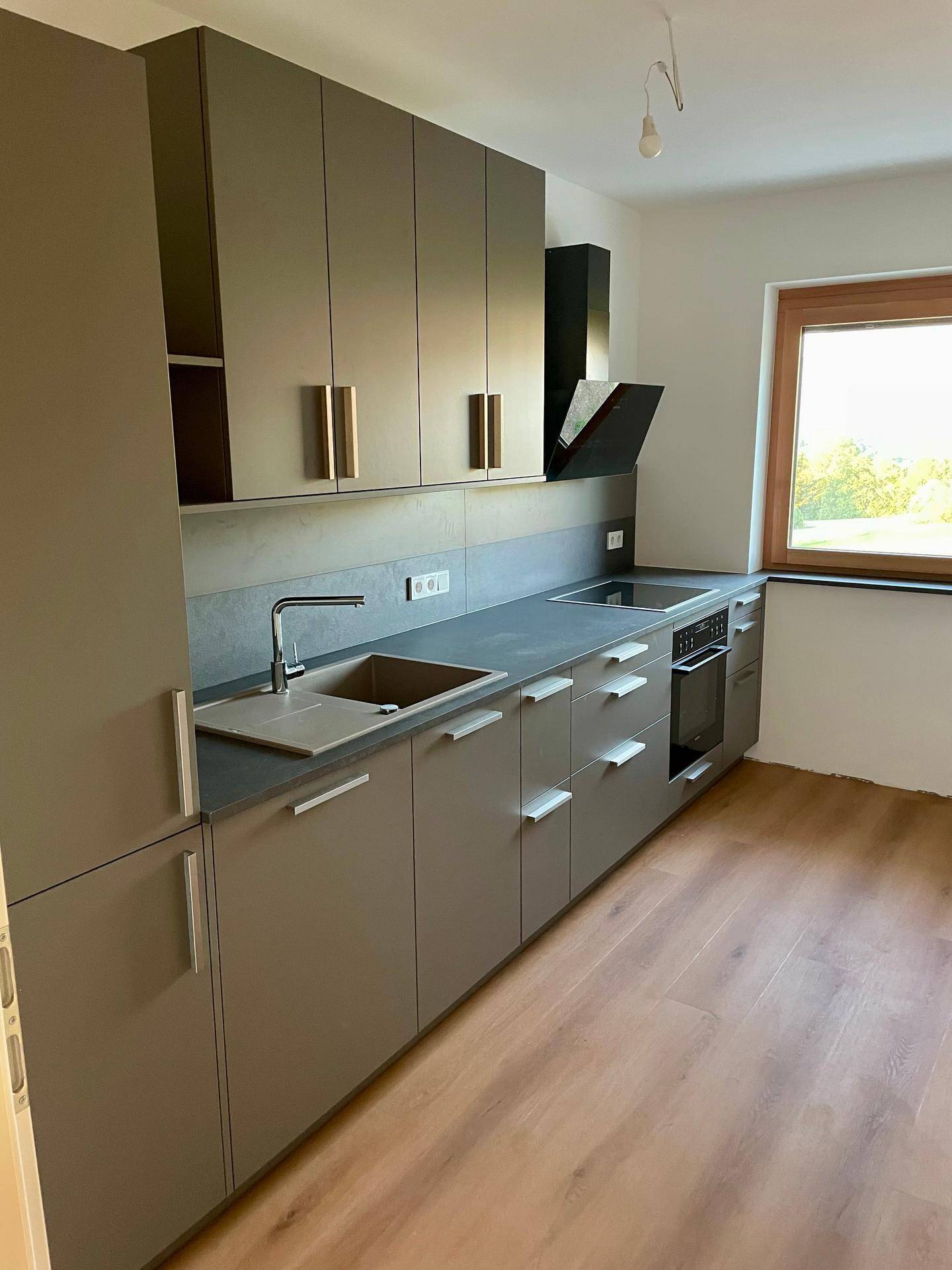 Traumhafte Wohnung mit Seeblick, Balkon und Garten – pohled 3