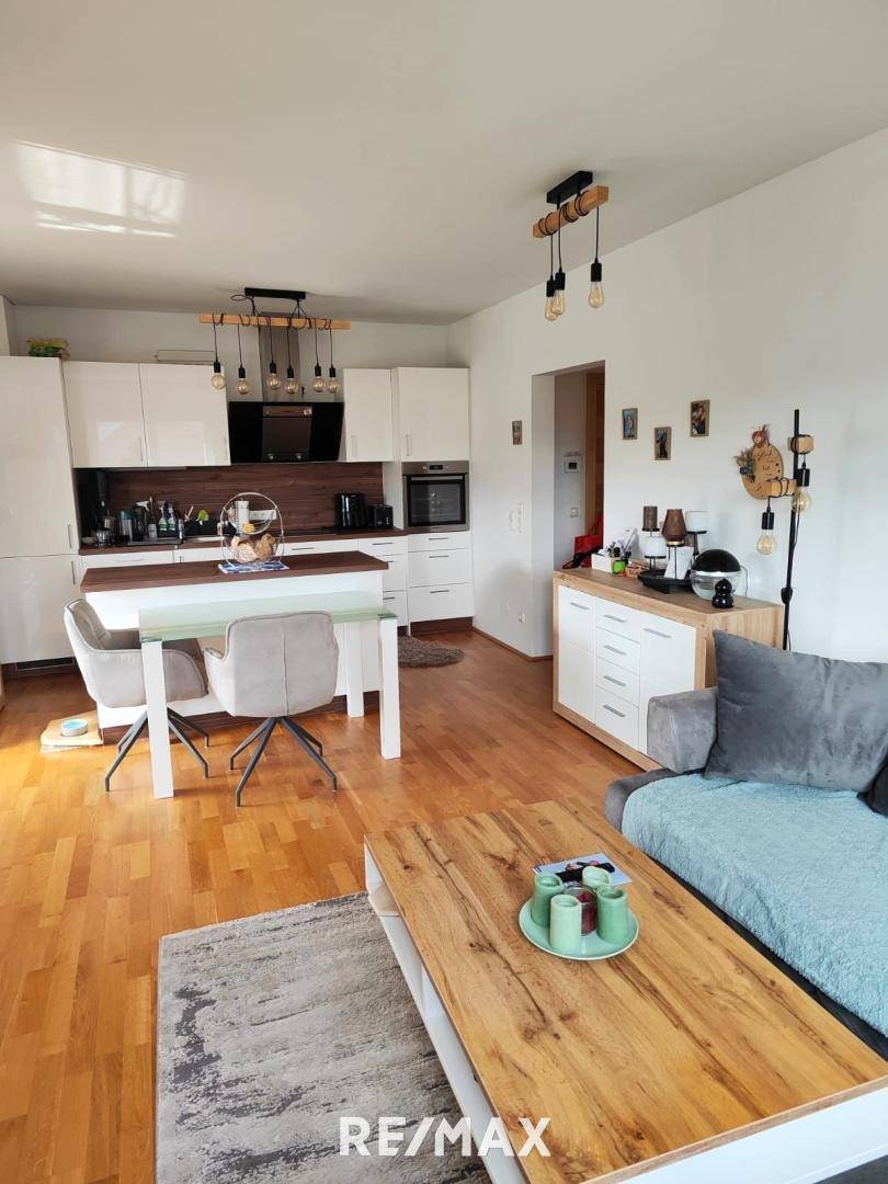 Wohn- Esszimmer Küchenblock