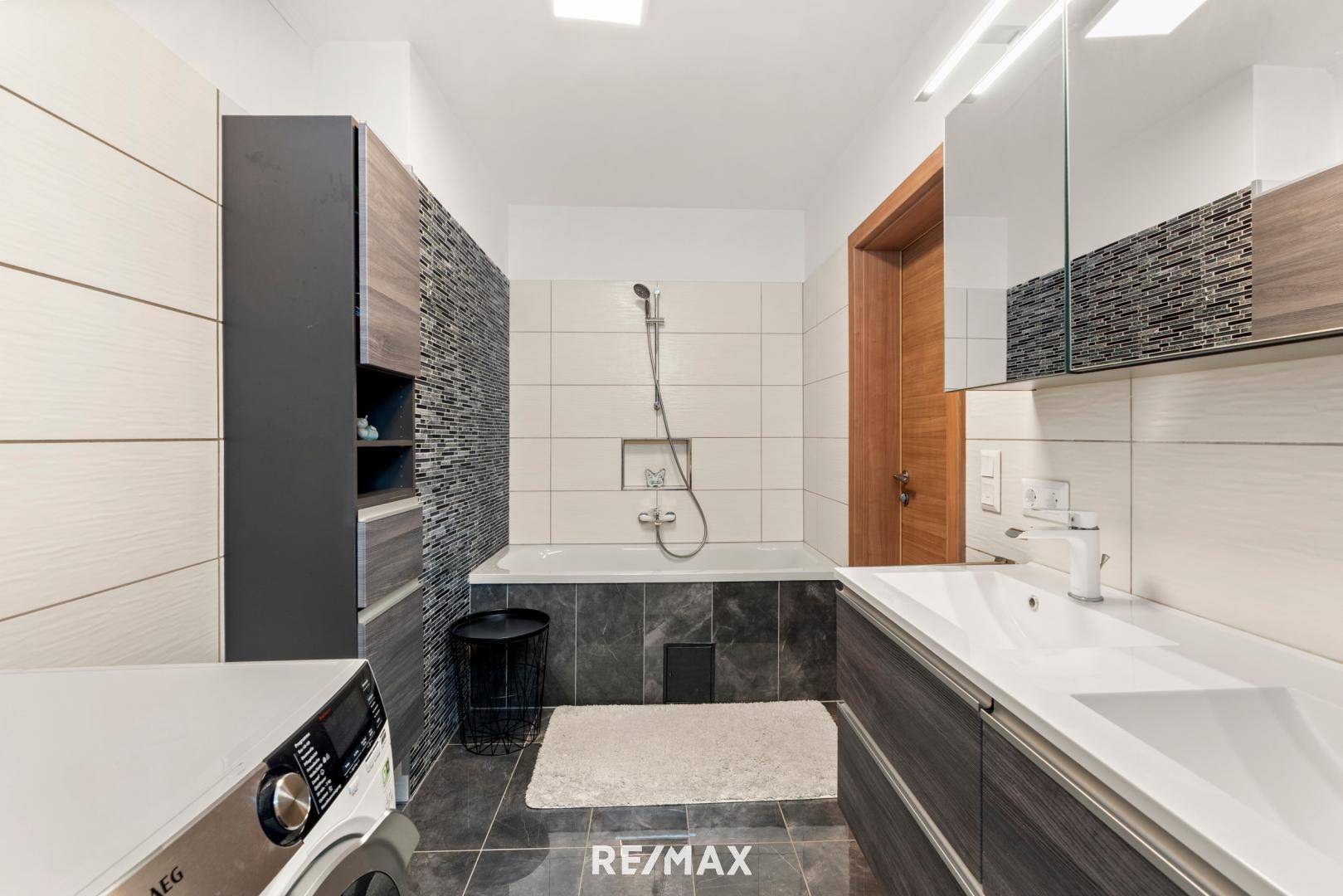 Badezimmer EG