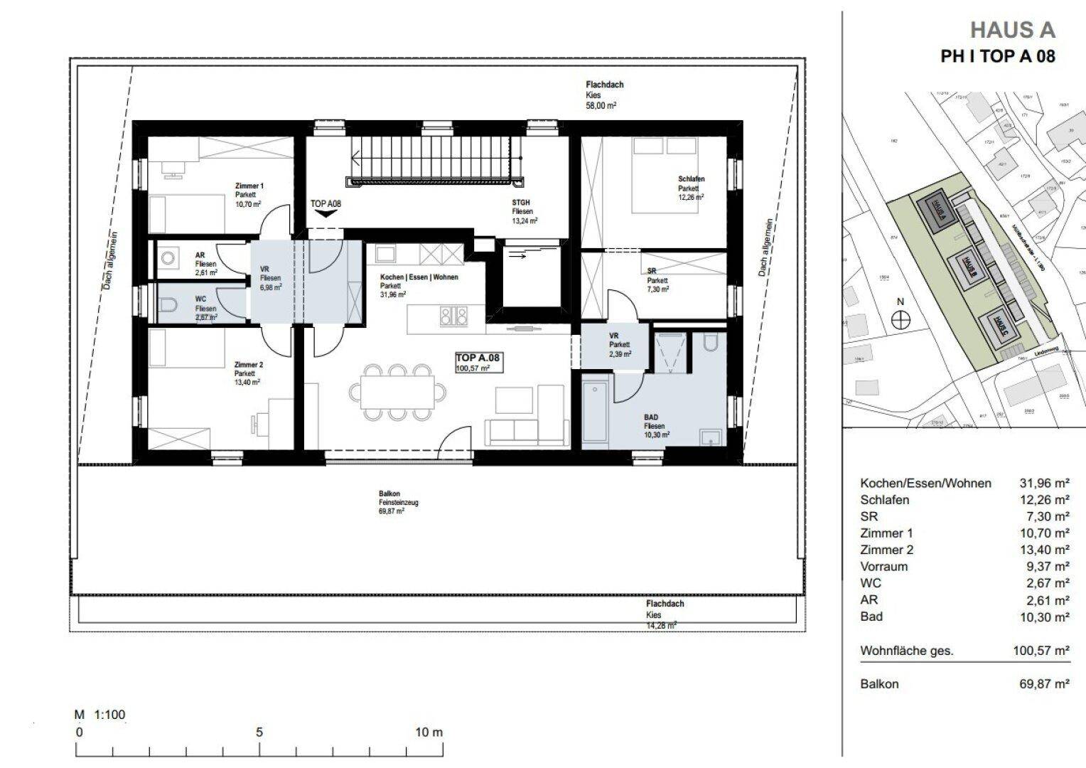 Grundriss von Haus A, Top A 08, mit offenem Wohnbereich, Schlafzimmern und Balkon.
