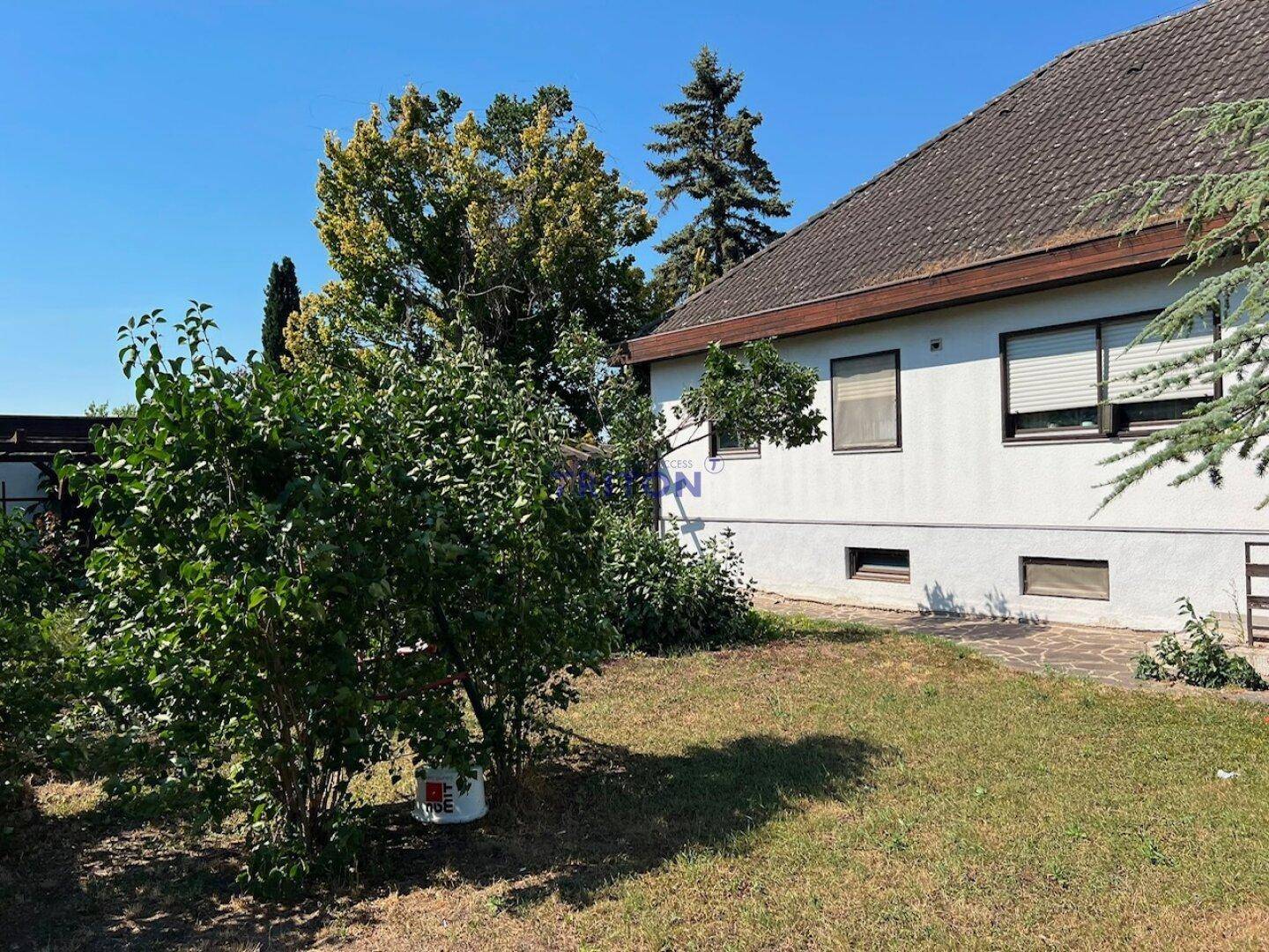 Familienbungalow mit Vollkeller und Ausbaureserve – další