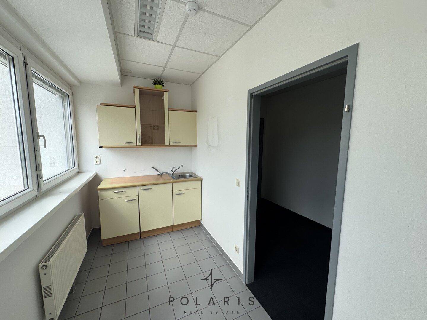 Büro 210 m² im 4. OG | beste Lage, helle Räume &amp; Parkplätze | Nähe A2 - Mehr