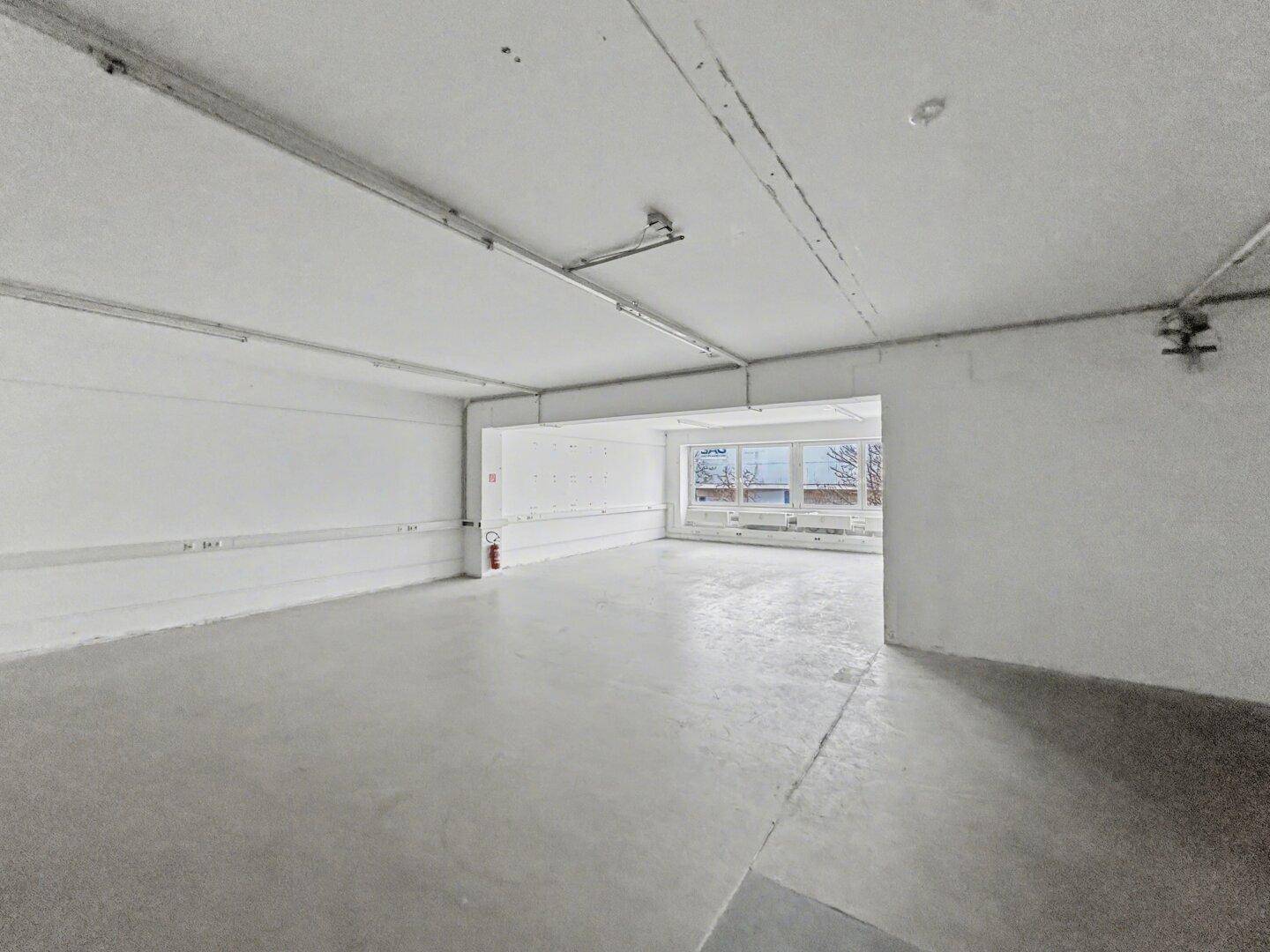 208 m² Lagerfläche im 1. OG | Lastenaufzug &amp; sofort verfügbar in 1230 Wien - Widok 4