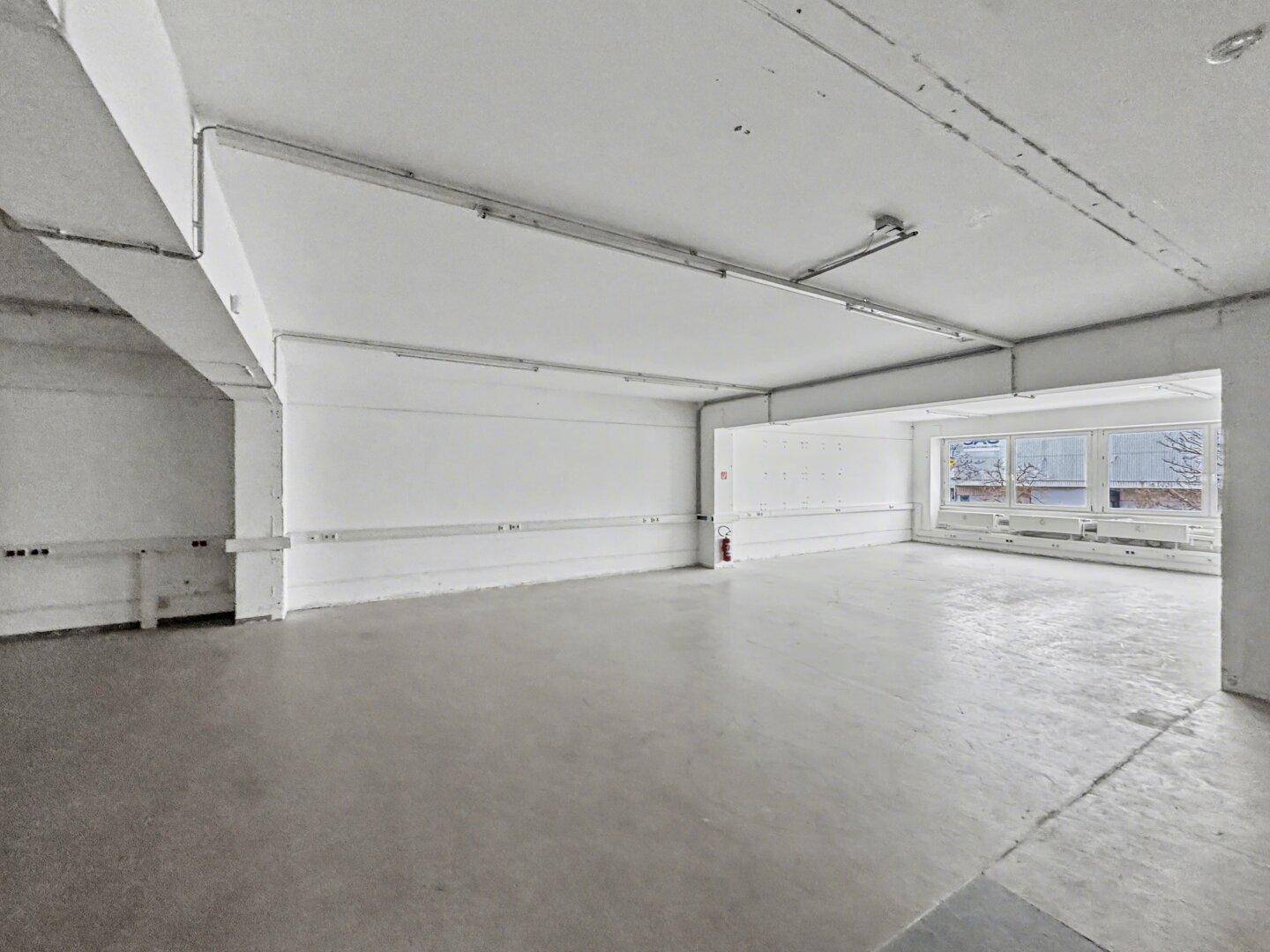 208 m² Lagerfläche im 1. OG | Lastenaufzug &amp; sofort verfügbar in 1230 Wien - Widok 5