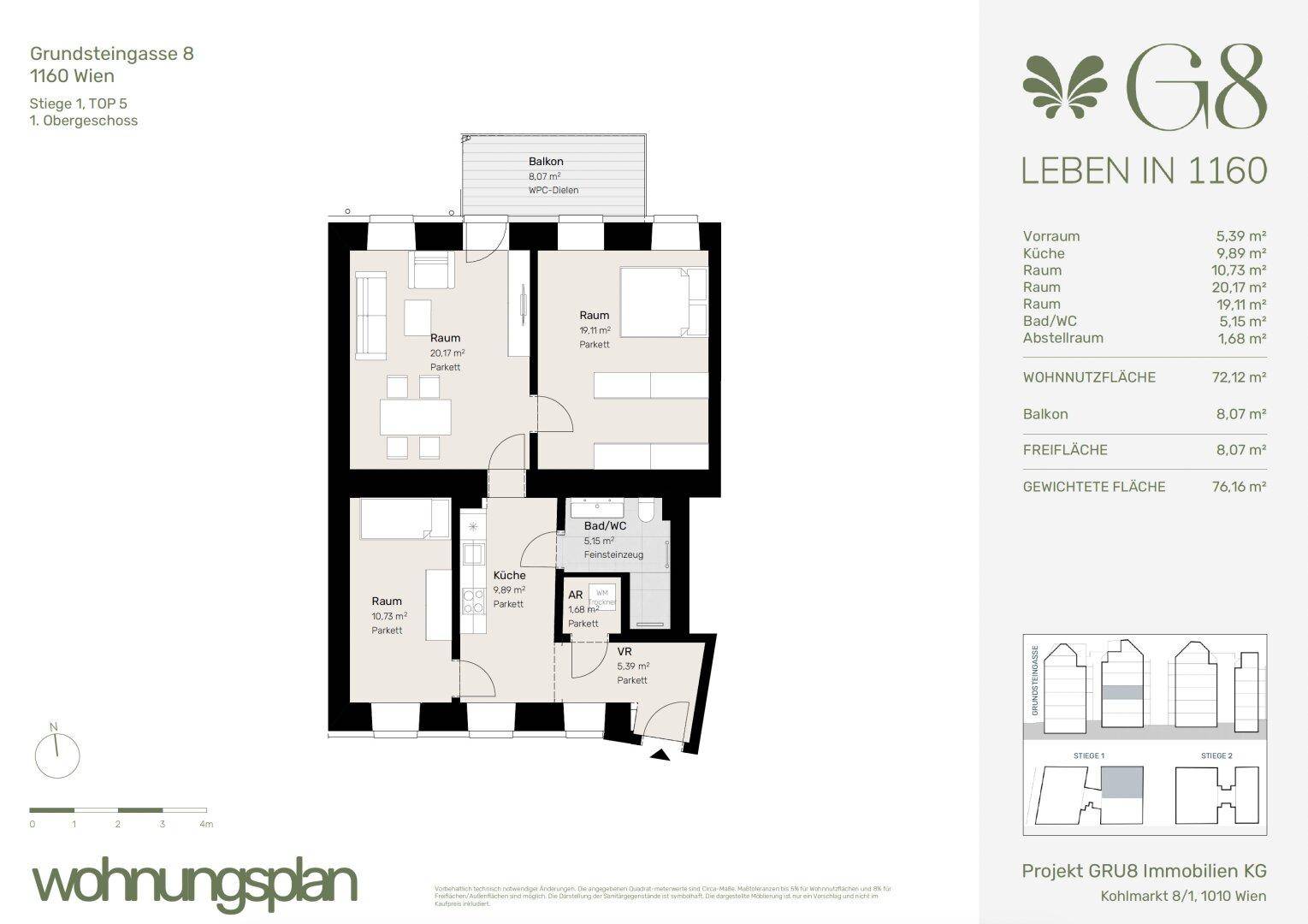 Grundriss einer Wohnung mit offenem Wohnbereich, Schlafzimmer, zwei Bädern und einem Balkon.